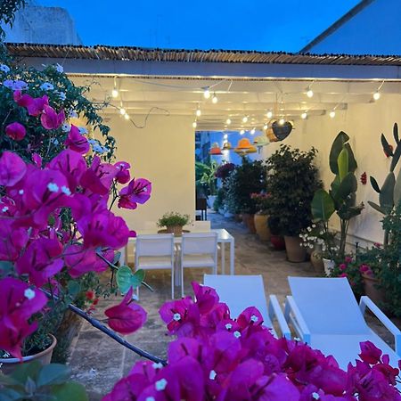 Suite Battisti 7 Lecce Bagian luar foto