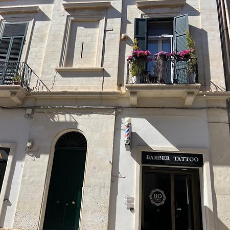 Suite Battisti 7 Lecce Bagian luar foto