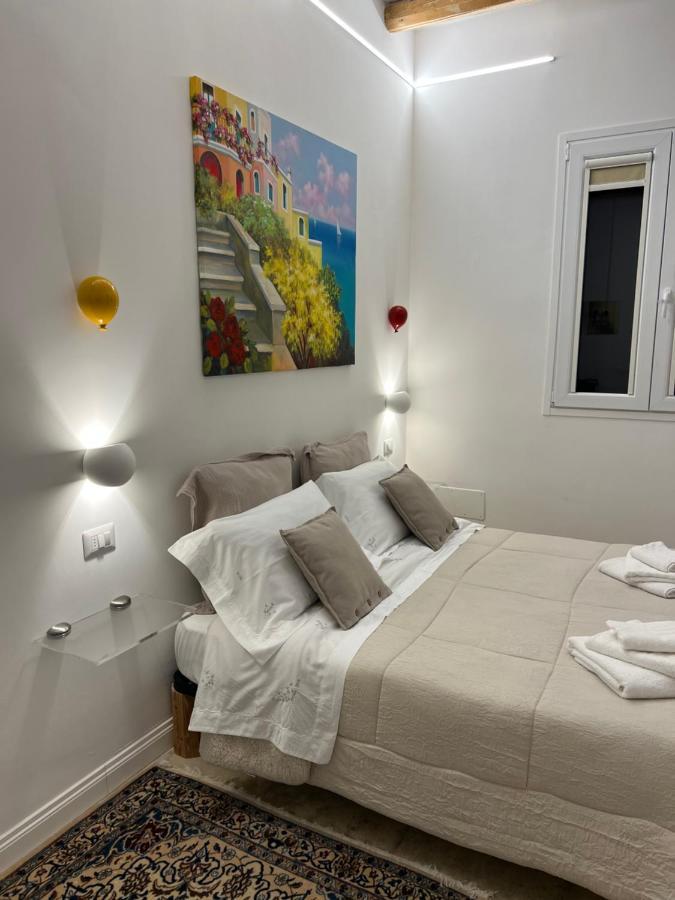 Suite Battisti 7 Lecce Bagian luar foto