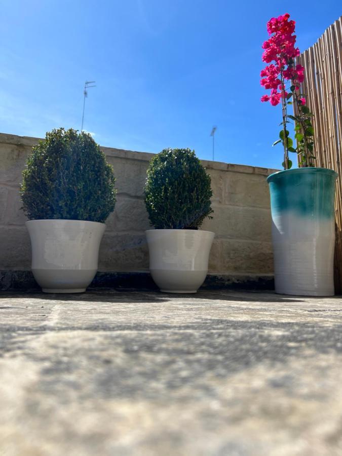 Suite Battisti 7 Lecce Bagian luar foto