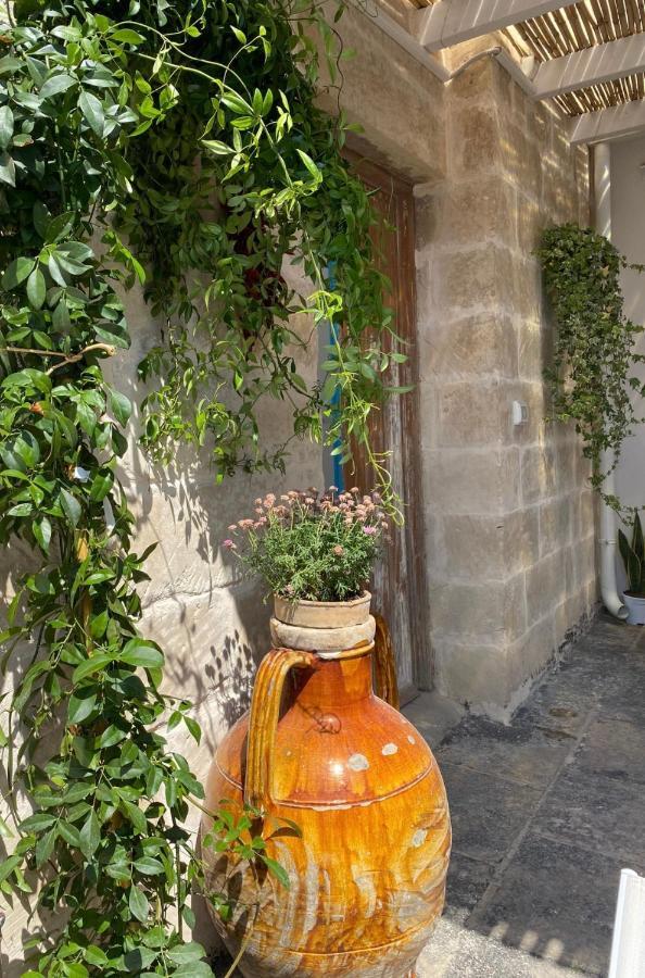 Suite Battisti 7 Lecce Bagian luar foto