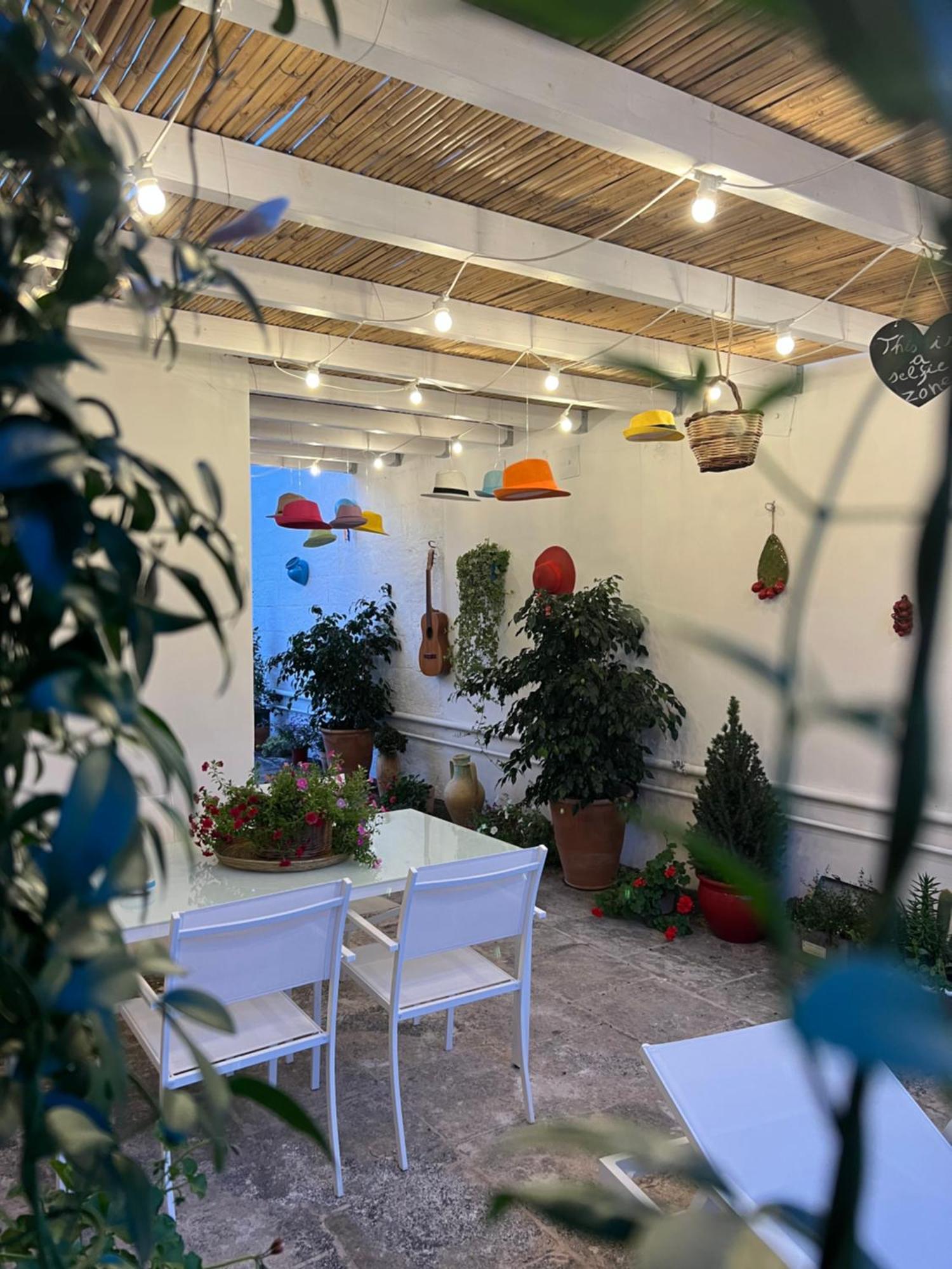 Suite Battisti 7 Lecce Bagian luar foto