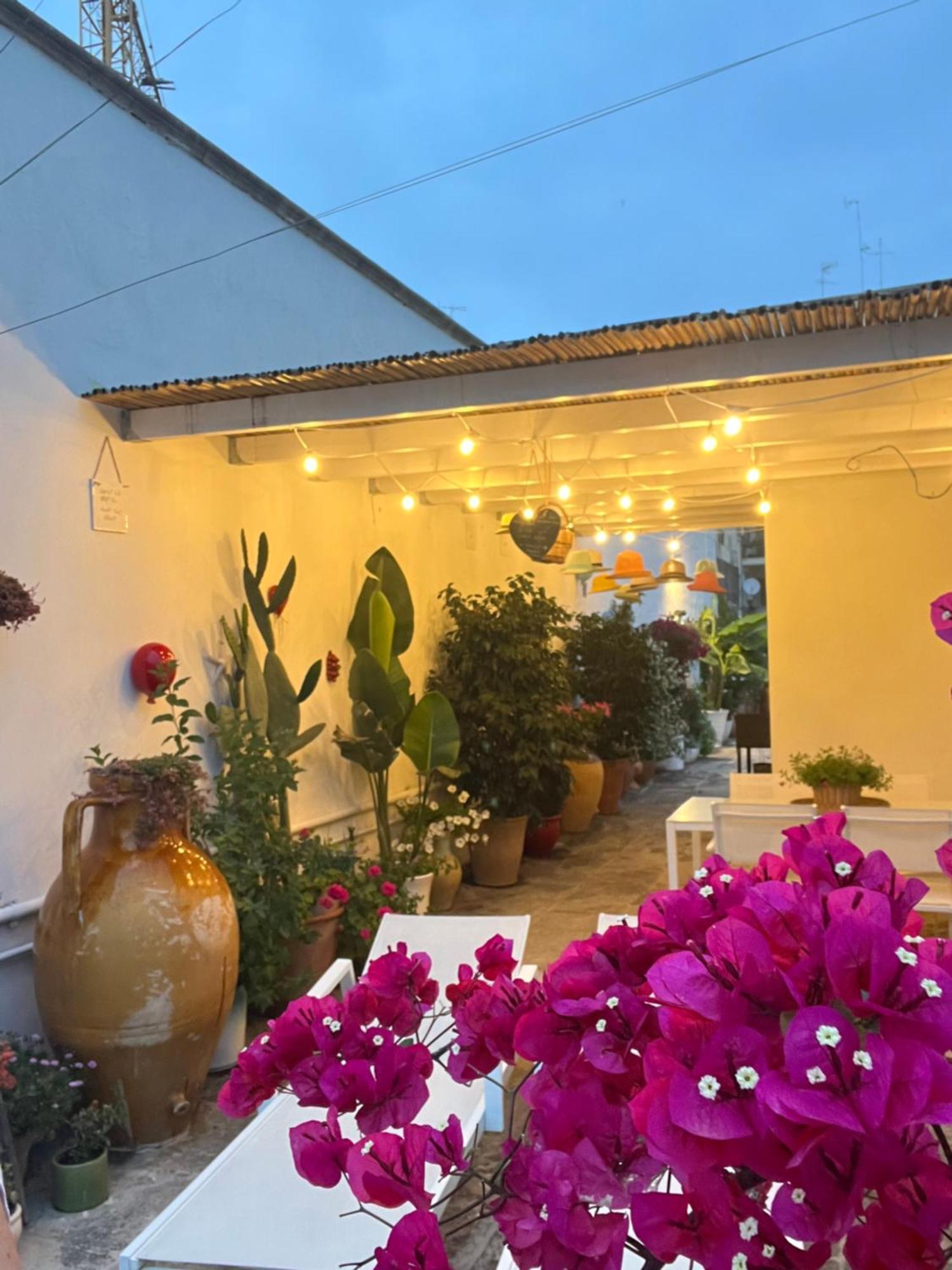 Suite Battisti 7 Lecce Bagian luar foto